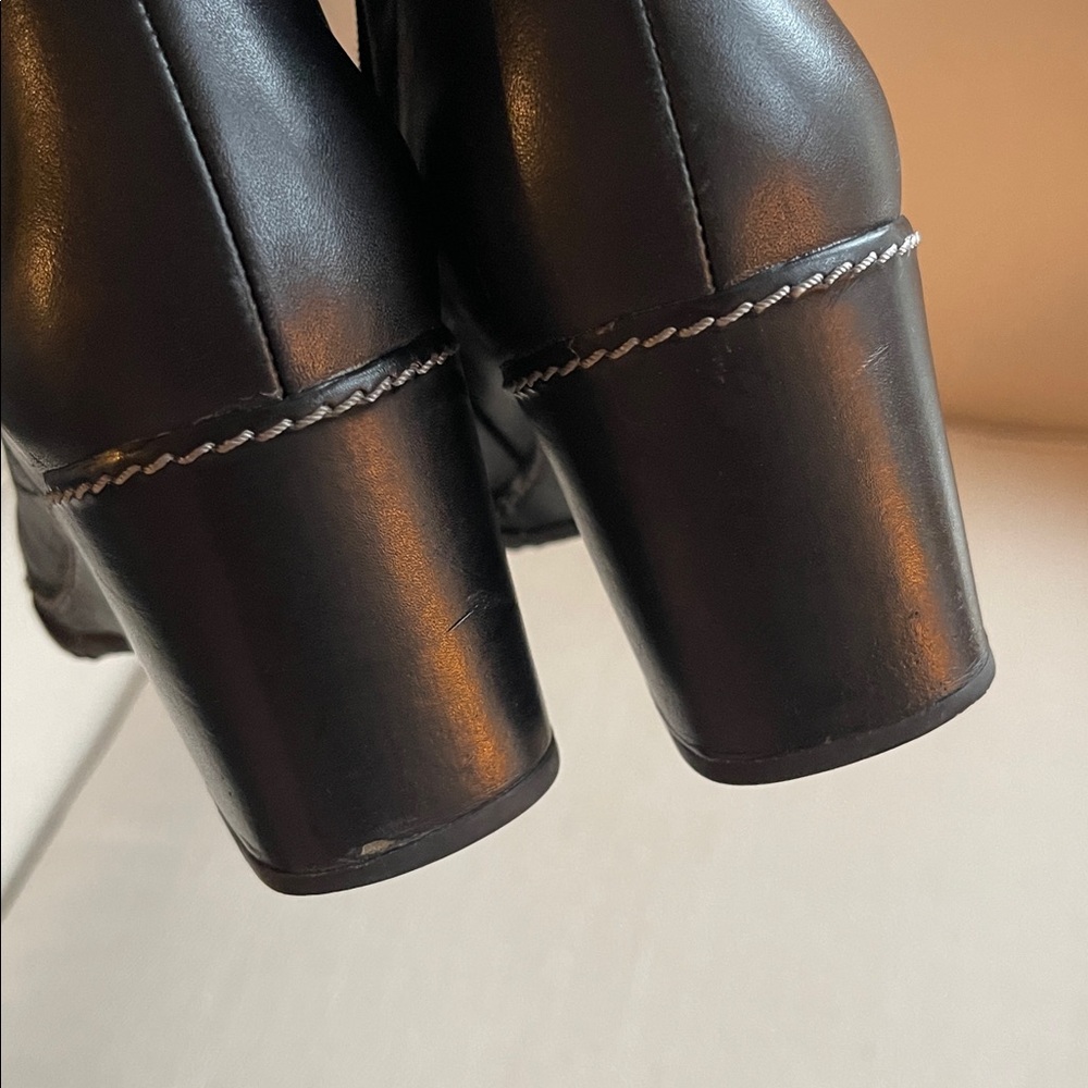 LEATHER WATERPROOF ROCKPORTS - Picture 2 of 6